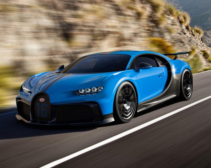 Bugatti Chiron Pur Sport-Front