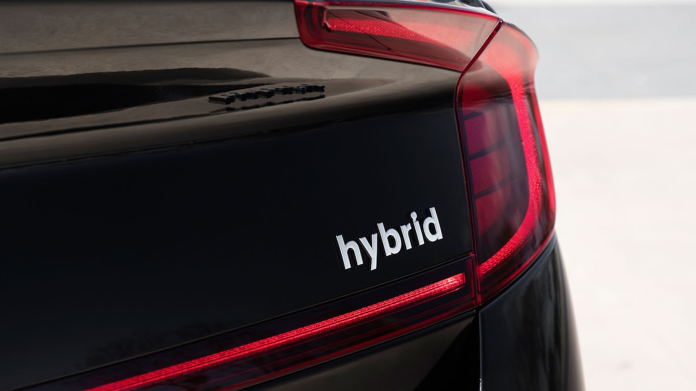 Hybrid 12